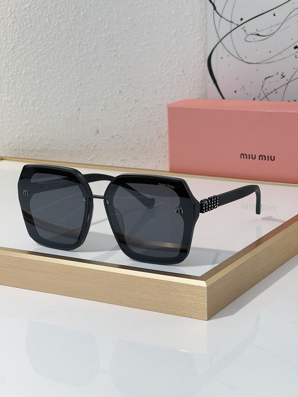 Miu Miu Sunglasses AAAA-950