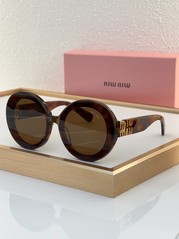 Miu Miu Sunglasses AAAA-933