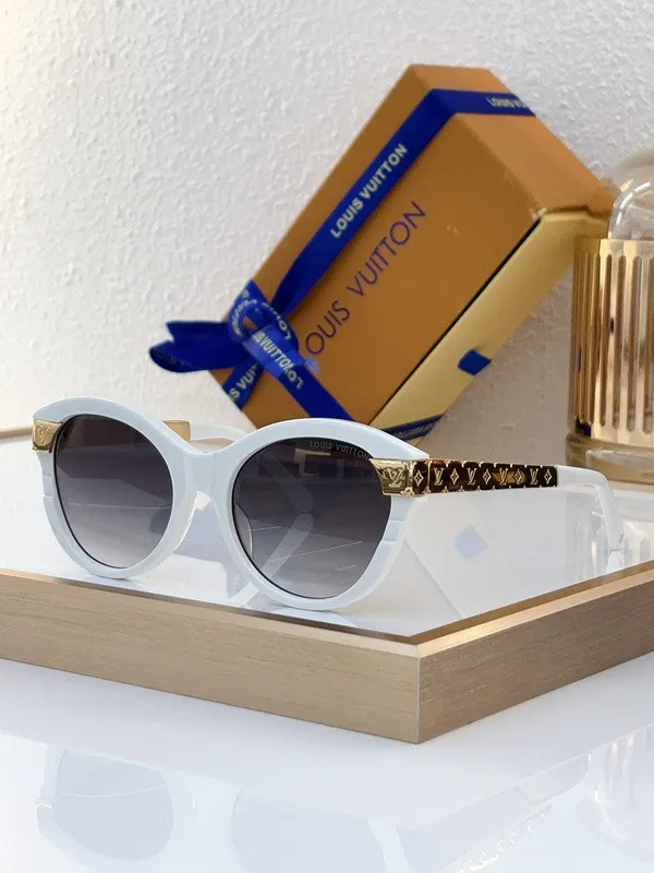 LV Sunglasses AAAA-4414