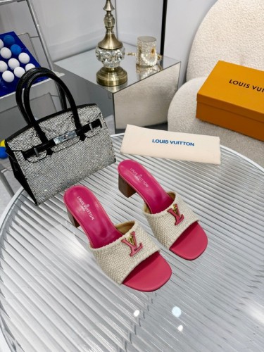 LV women Sandals 1：1 Quality-809