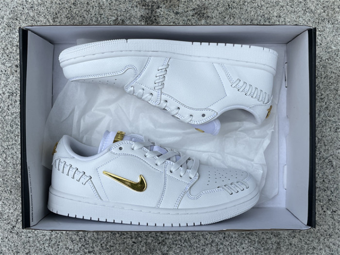 Authentic Air Jordan 1 Low Method of Make White