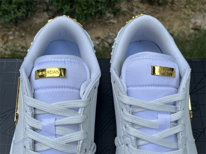 Authentic Air Jordan 1 Low Method of Make White