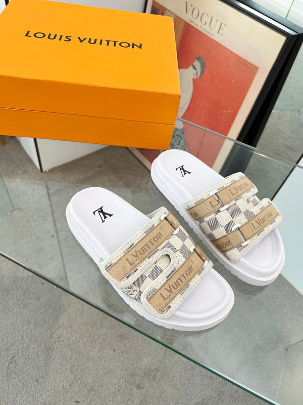 LV Sandals 1：1 Quality-861