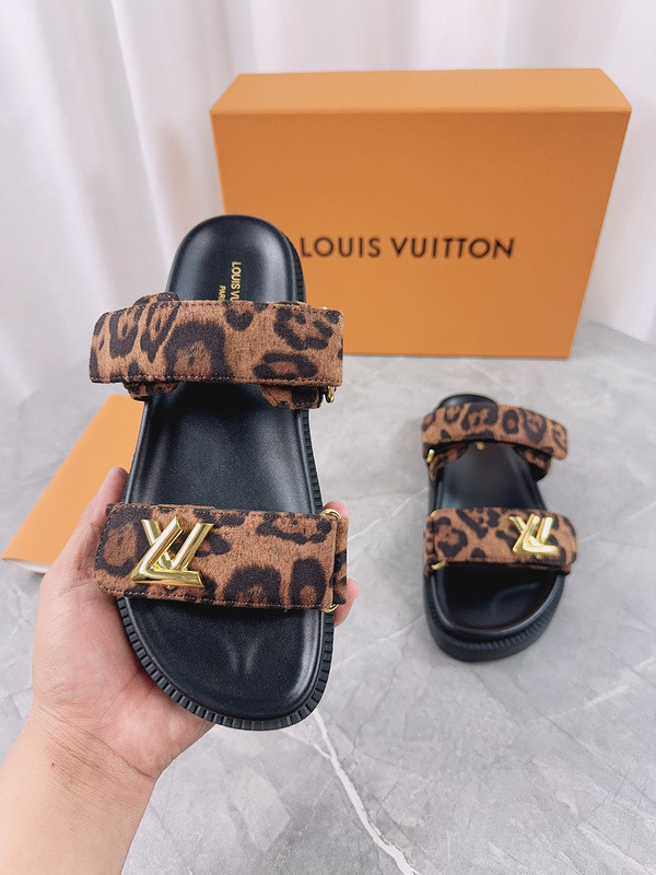 LV women Sandals 1：1 Quality-835