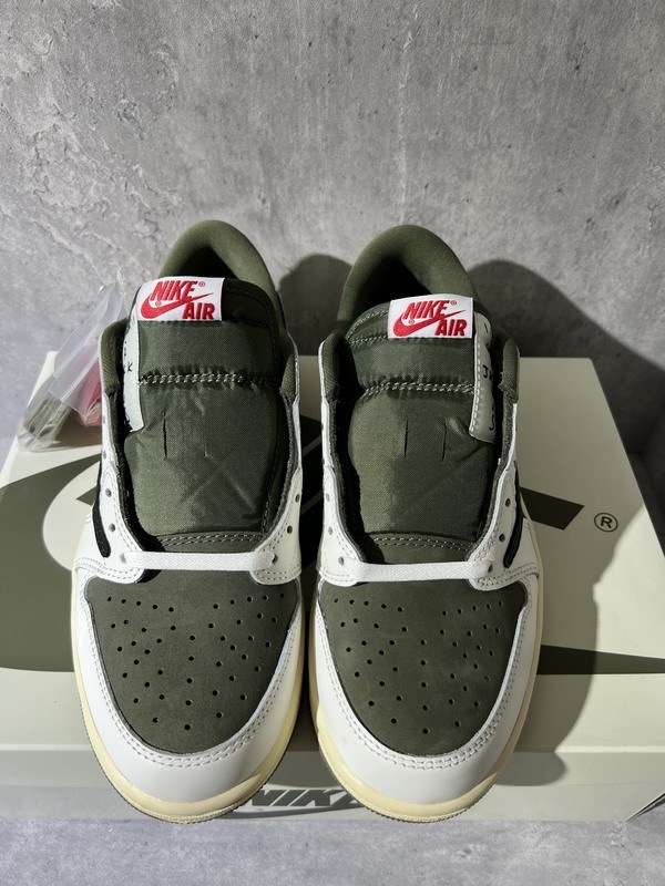 Authentic Travis Scott x Air Jordan 1 Low “Medium Olive”