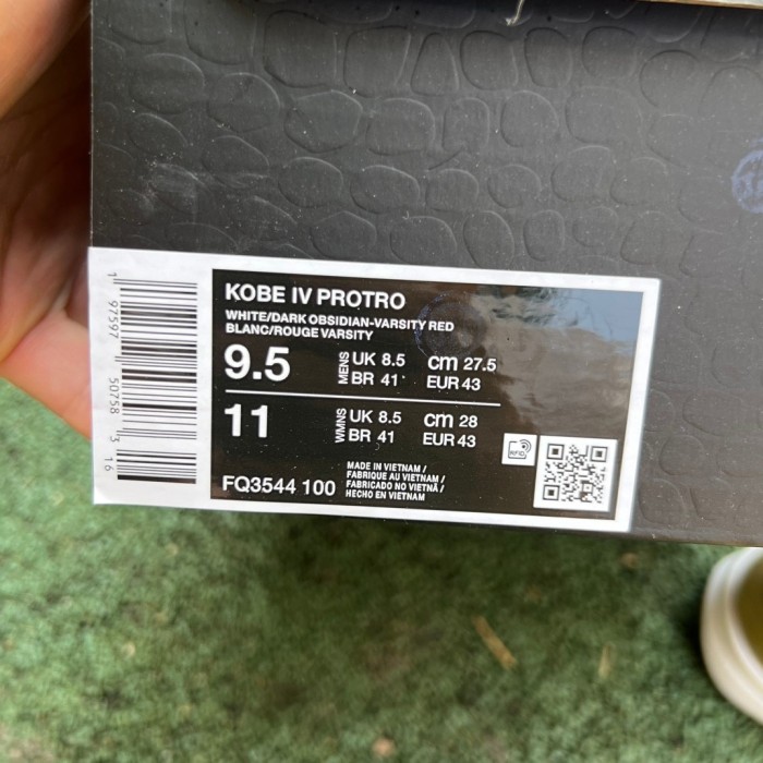 Authentic Nike Kobe 4 Protro Gold Medal 2024