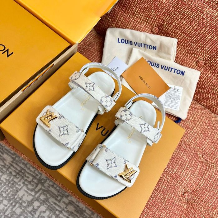 LV women Sandals 1：1 Quality-850