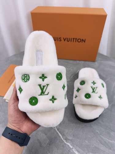 LV women Sandals 1：1 Quality-855