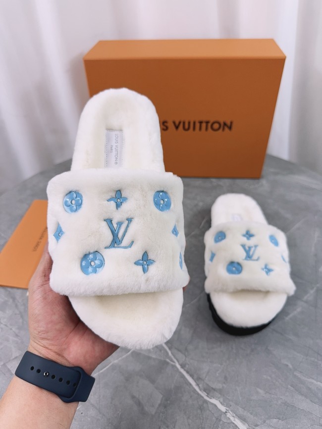 LV women Sandals 1：1 Quality-852