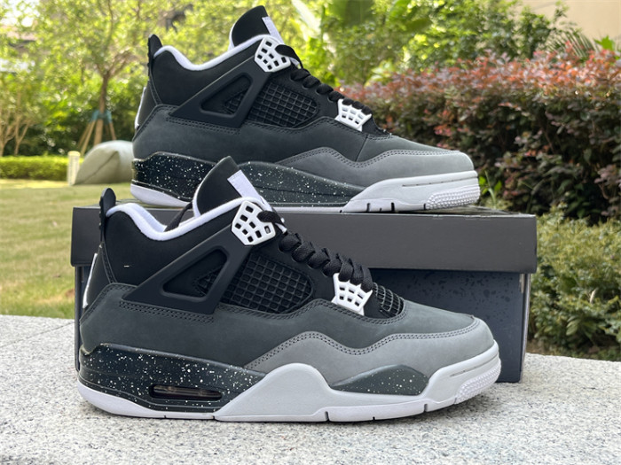 Authentic Air Jordan 4 “Fear” 2024