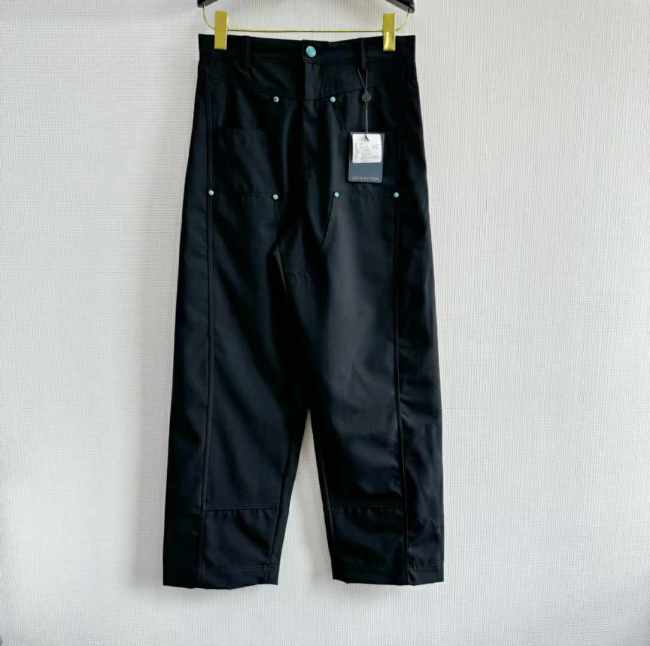 LV Pants High End-110