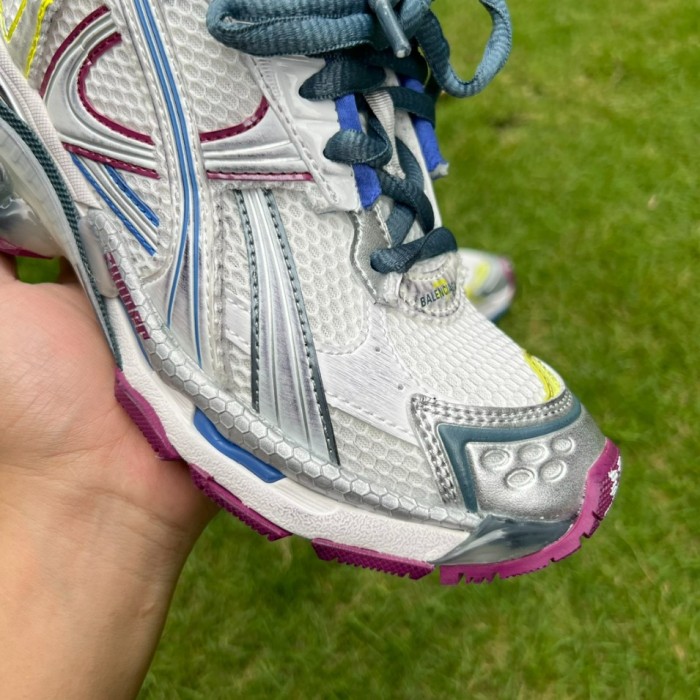 B 17FW Tripe-S High End Sneaker-561