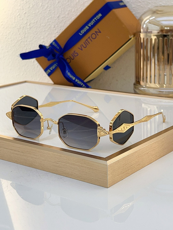 LV Sunglasses AAAA-4704
