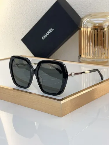 CHNL Sunglasses AAAA-4255