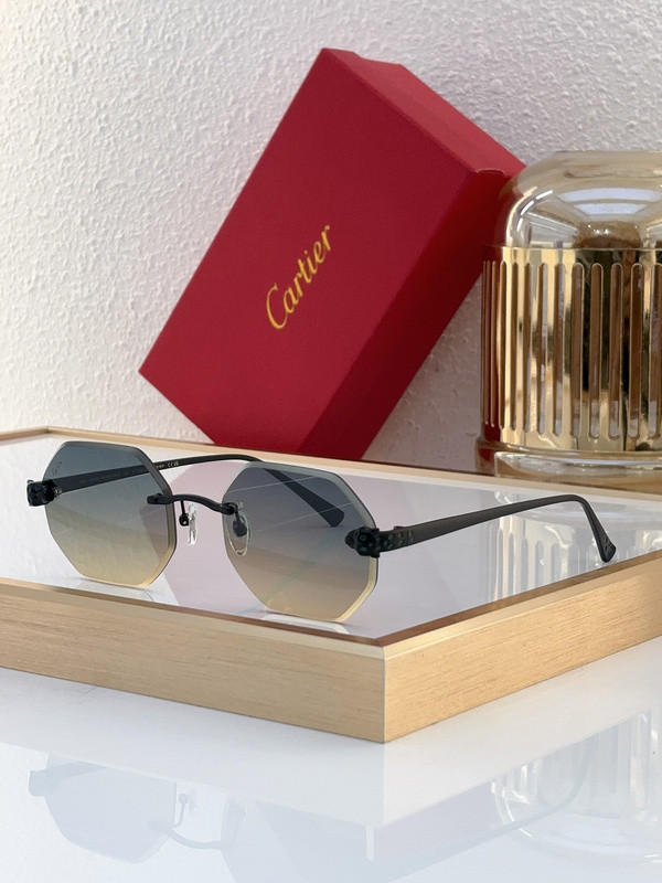 Cartier Sunglasses AAAA-6824