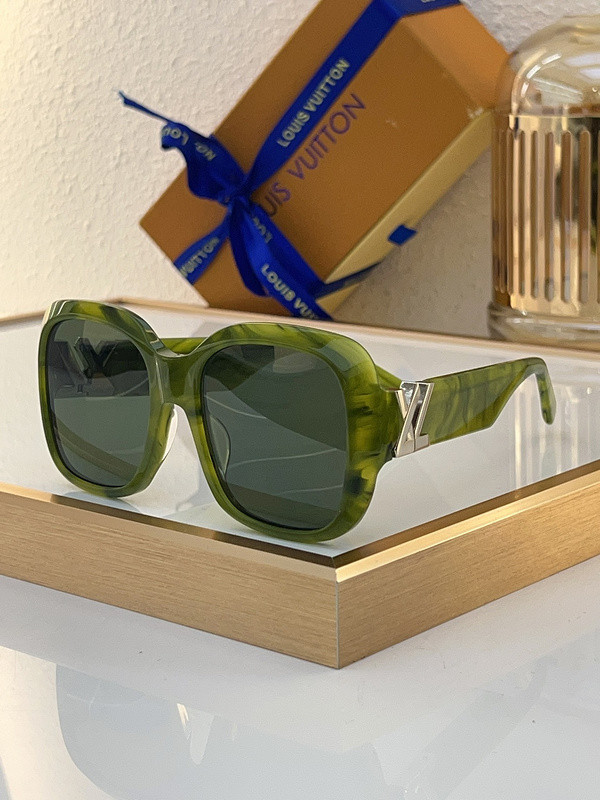 LV Sunglasses AAAA-4758