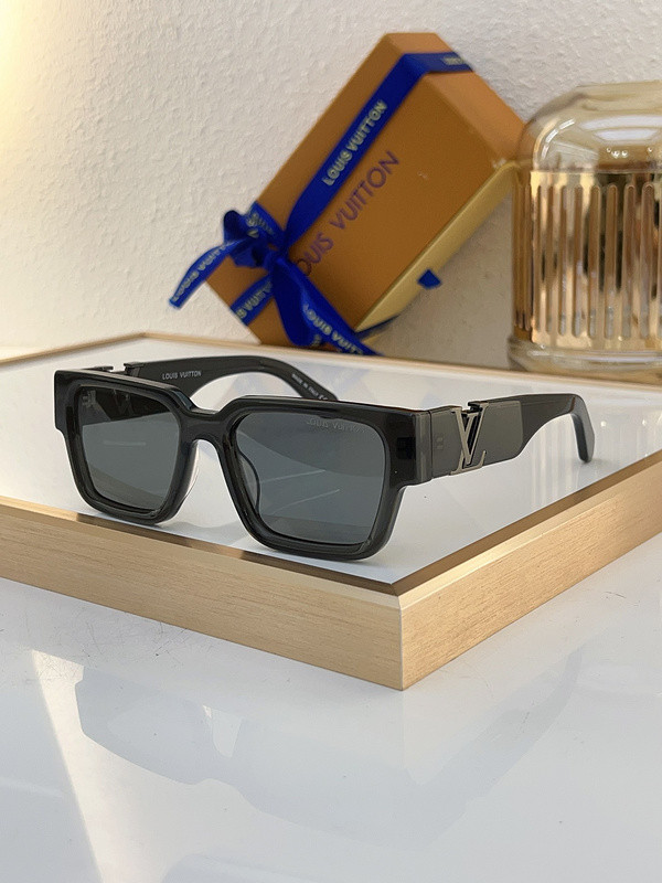 LV Sunglasses AAAA-4765