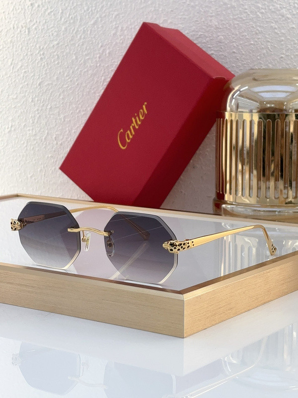 Cartier Sunglasses AAAA-6821