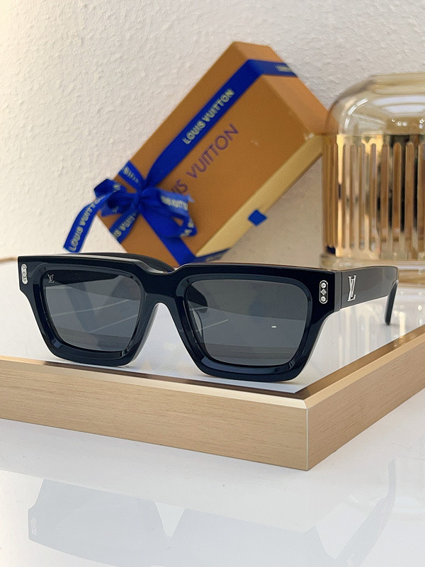 LV Sunglasses AAAA-4814