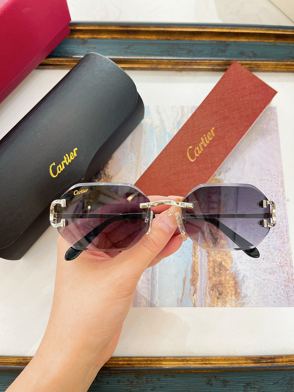 Cartier Sunglasses AAAA-5911