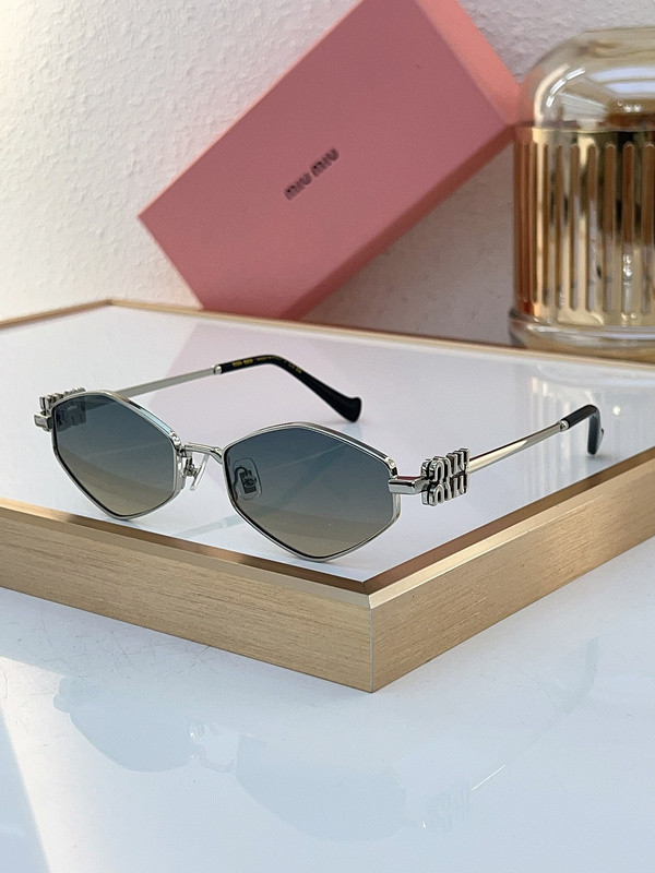 Miu Miu Sunglasses AAAA-1116