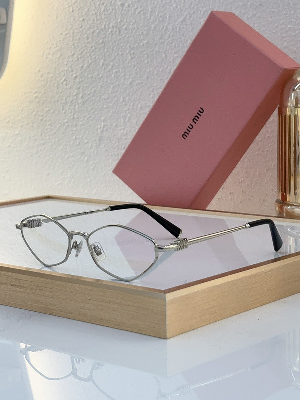 Miu Miu Sunglasses AAAA-1093