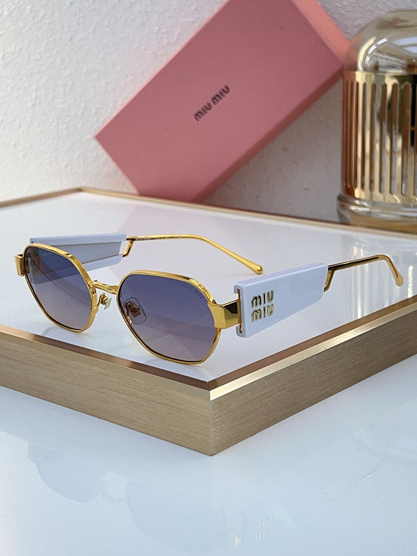 Miu Miu Sunglasses AAAA-1207