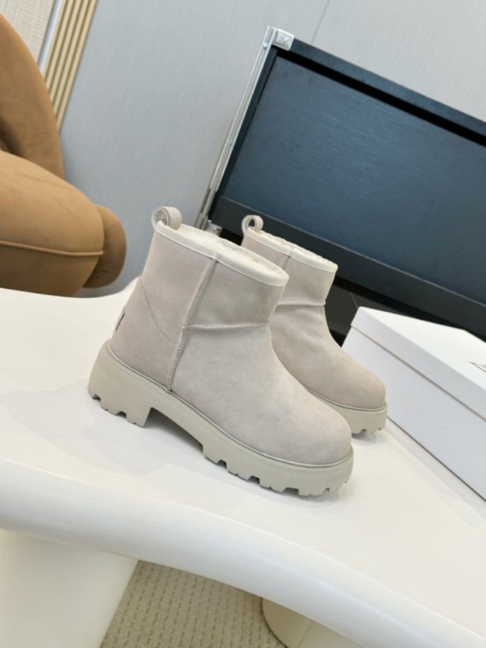 Dior Women Shoes 1：1 quality-657