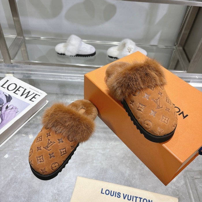 LV women Sandals 1：1 Quality-885