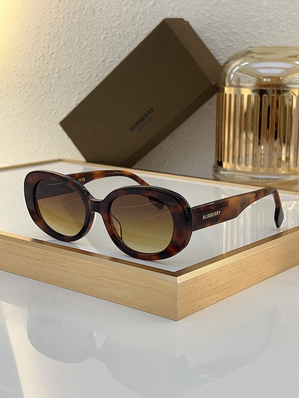 Burberry Sunglasses AAAA-2752