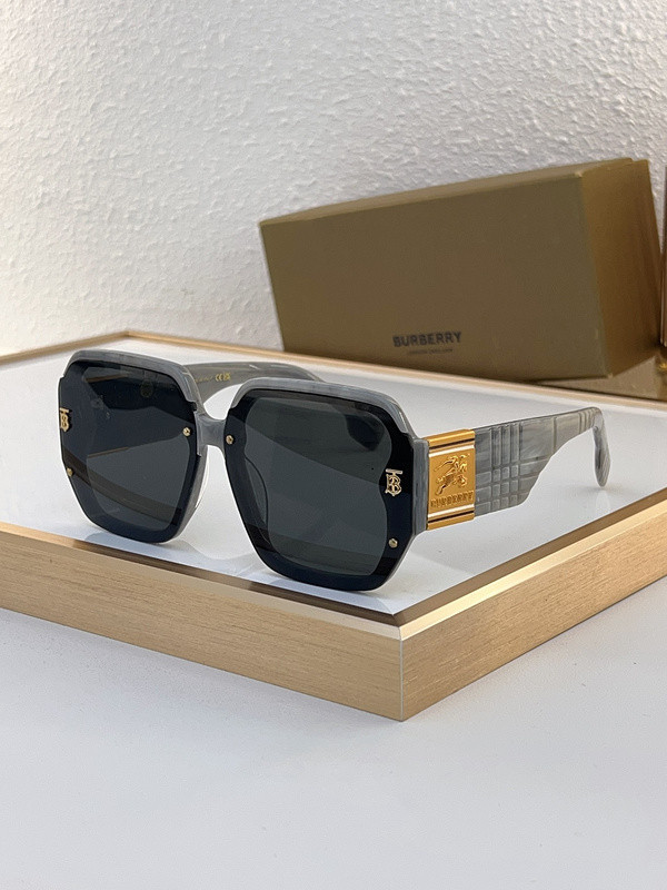Burberry Sunglasses AAAA-2810