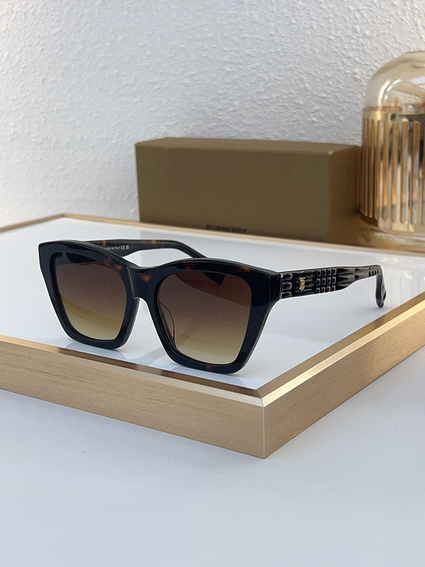 Burberry Sunglasses AAAA-2754