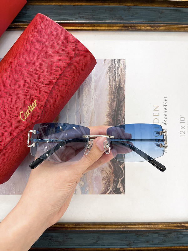 Cartier Sunglasses AAAA-7010