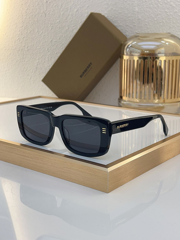 Burberry Sunglasses AAAA-2749