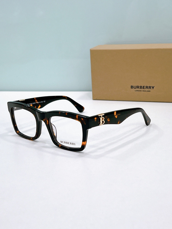 Burberry Sunglasses AAAA-2800