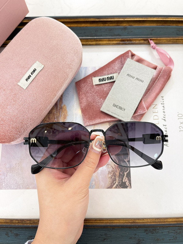 Miu Miu Sunglasses AAAA-1475