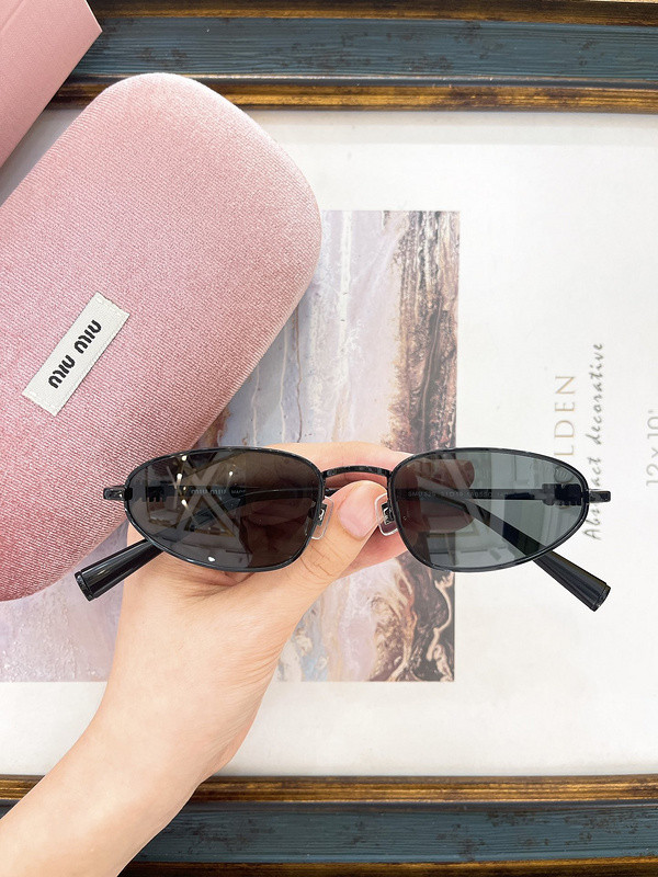 Miu Miu Sunglasses AAAA-1232