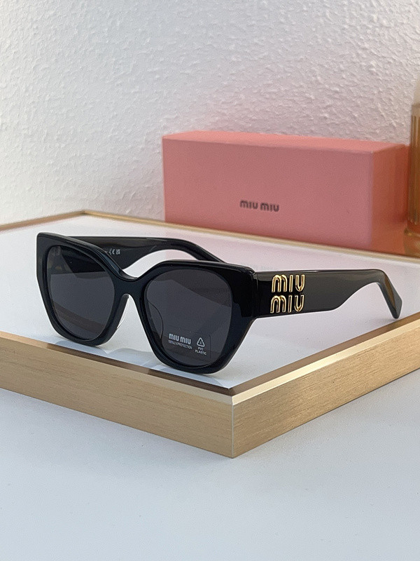Miu Miu Sunglasses AAAA-1378