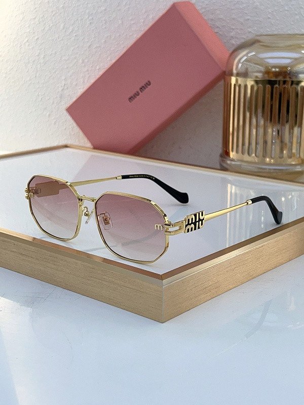 Miu Miu Sunglasses AAAA-1502