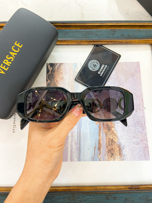 Versace Sunglasses AAAA-2810