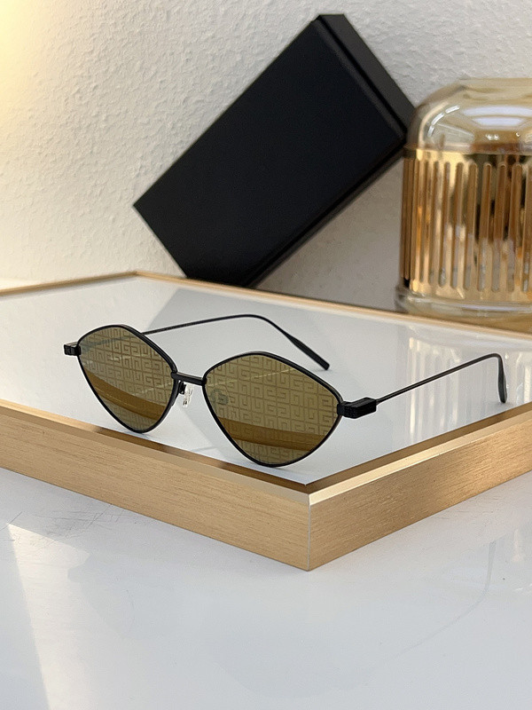 GIVENCHY Sunglasses AAAA-373