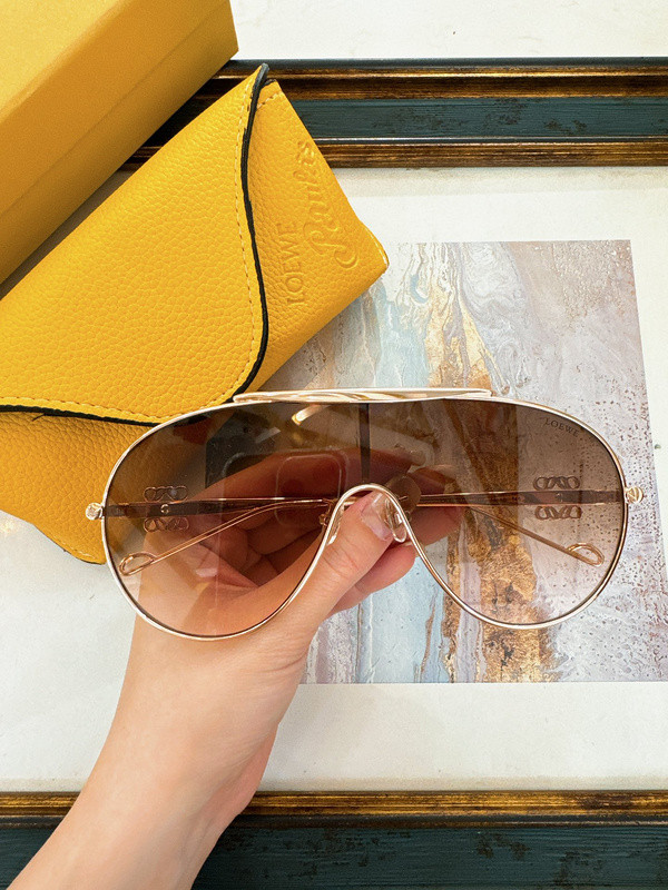 Loewe Sunglasses AAAA-498