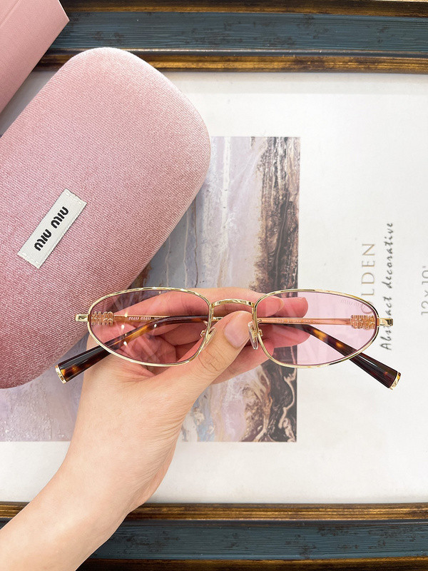 Miu Miu Sunglasses AAAA-1233