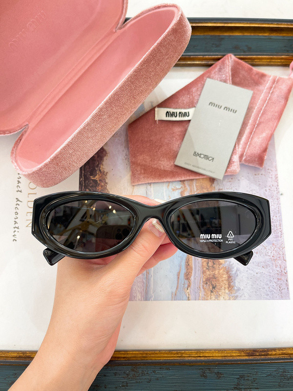 Miu Miu Sunglasses AAAA-1347