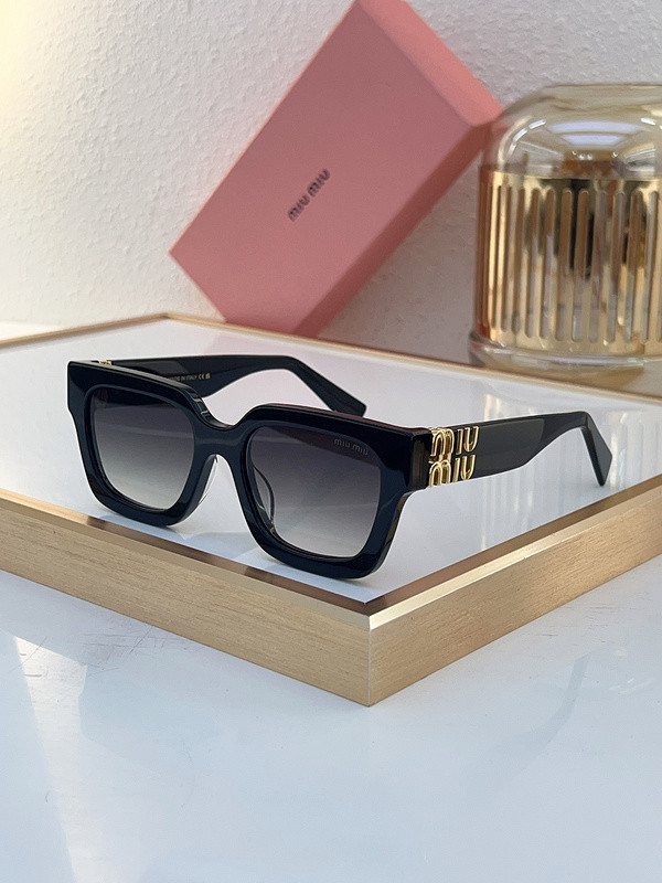 Miu Miu Sunglasses AAAA-1340