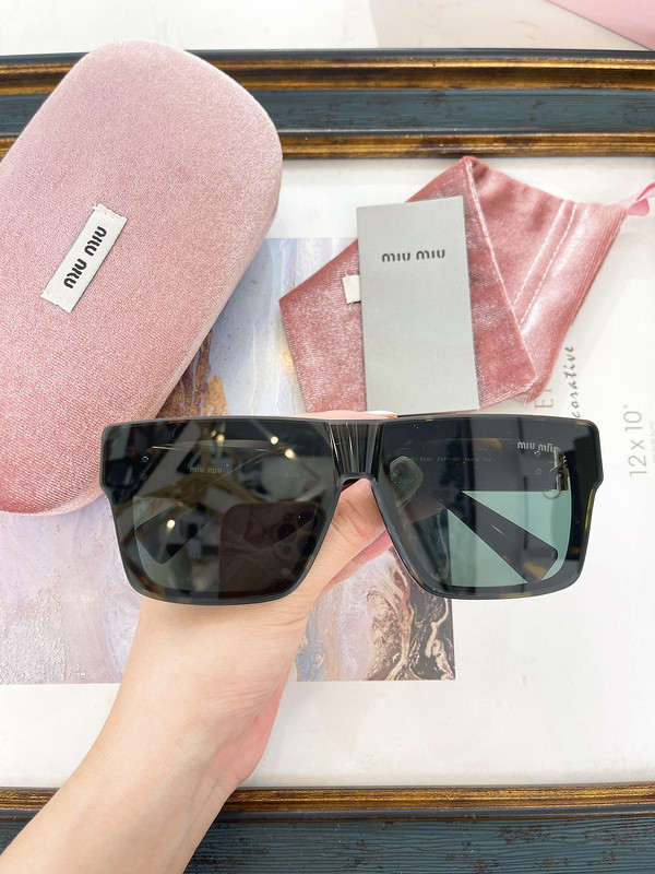 Miu Miu Sunglasses AAAA-1270