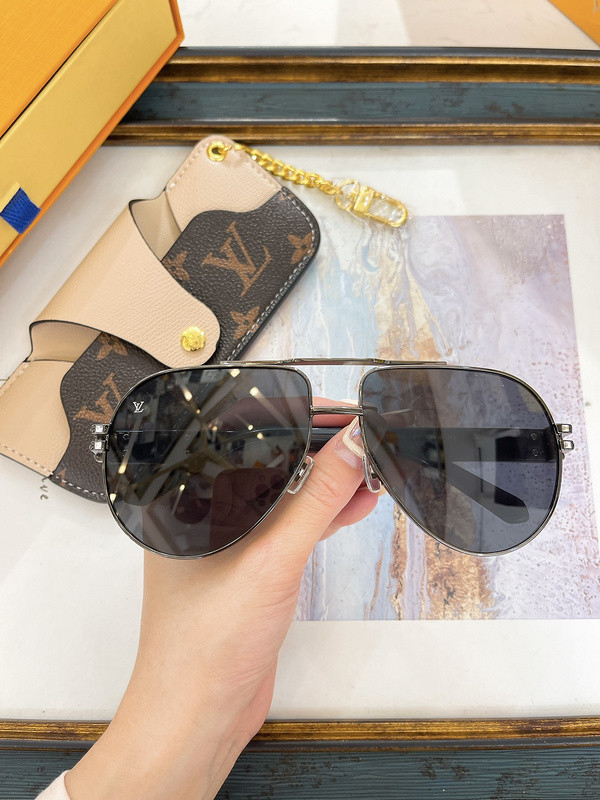 LV Sunglasses AAAA-5011