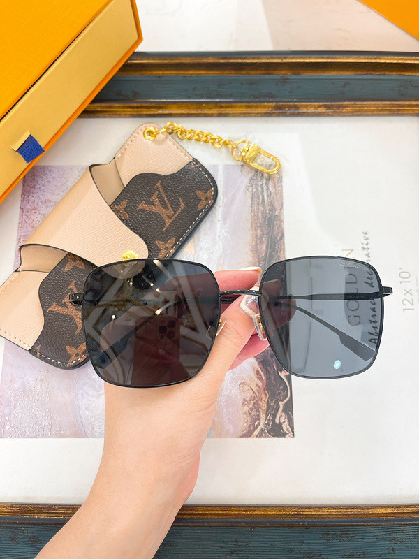 LV Sunglasses AAAA-4952