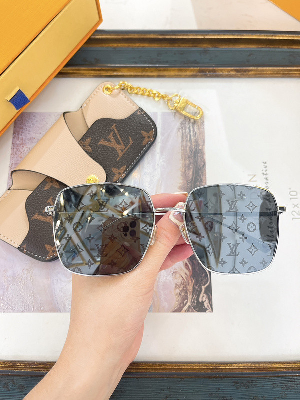 LV Sunglasses AAAA-4957