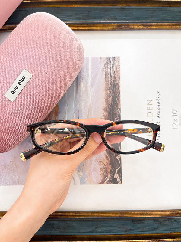 Miu Miu Sunglasses AAAA-1214